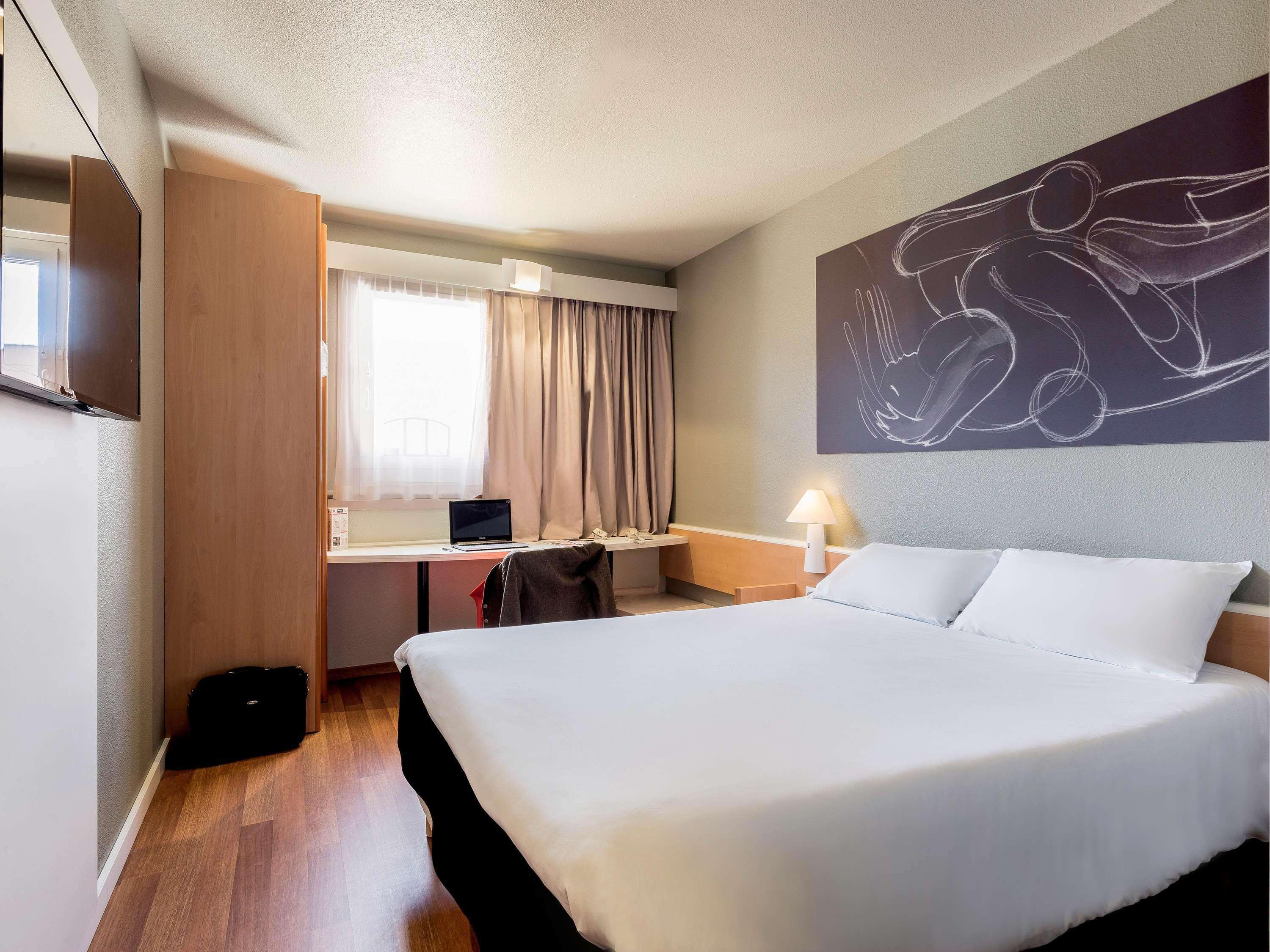 Hotel Ibis Granada Esterno foto