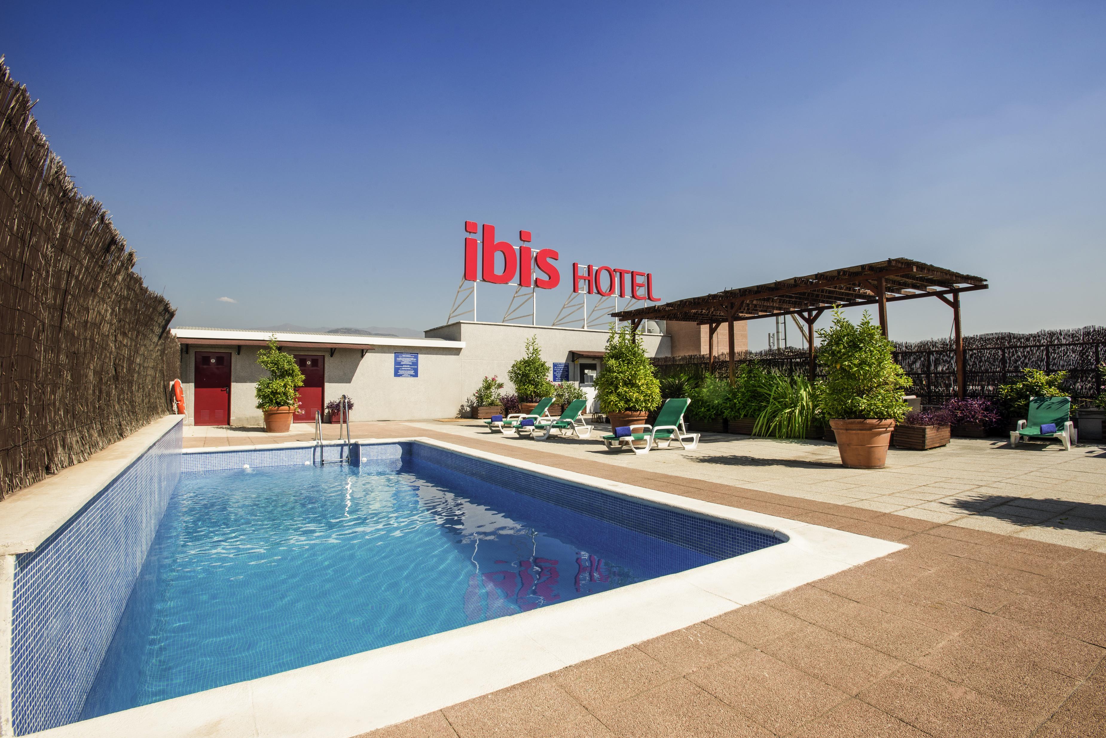 Hotel Ibis Granada Esterno foto