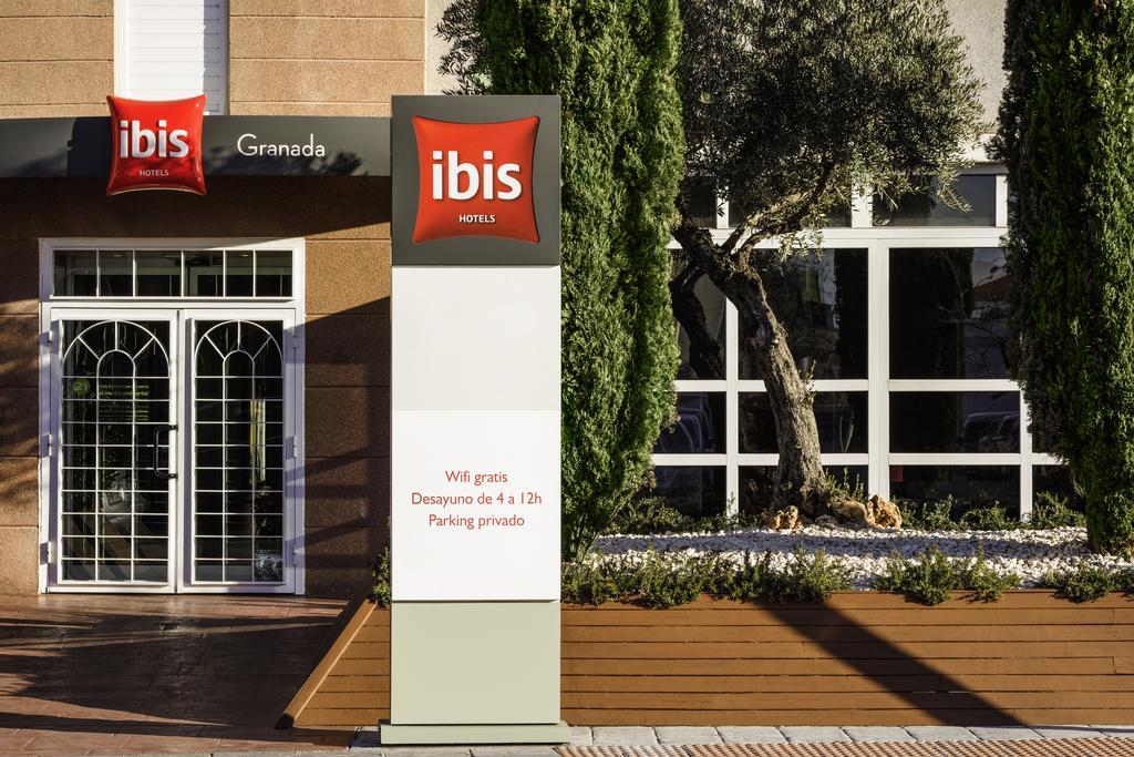 Hotel Ibis Granada Esterno foto